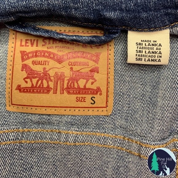 SOLD Levis Jacket Womens Small Levi Strauss Red Tab Blue Denim Cropped Trucker - Picture 5 of 10